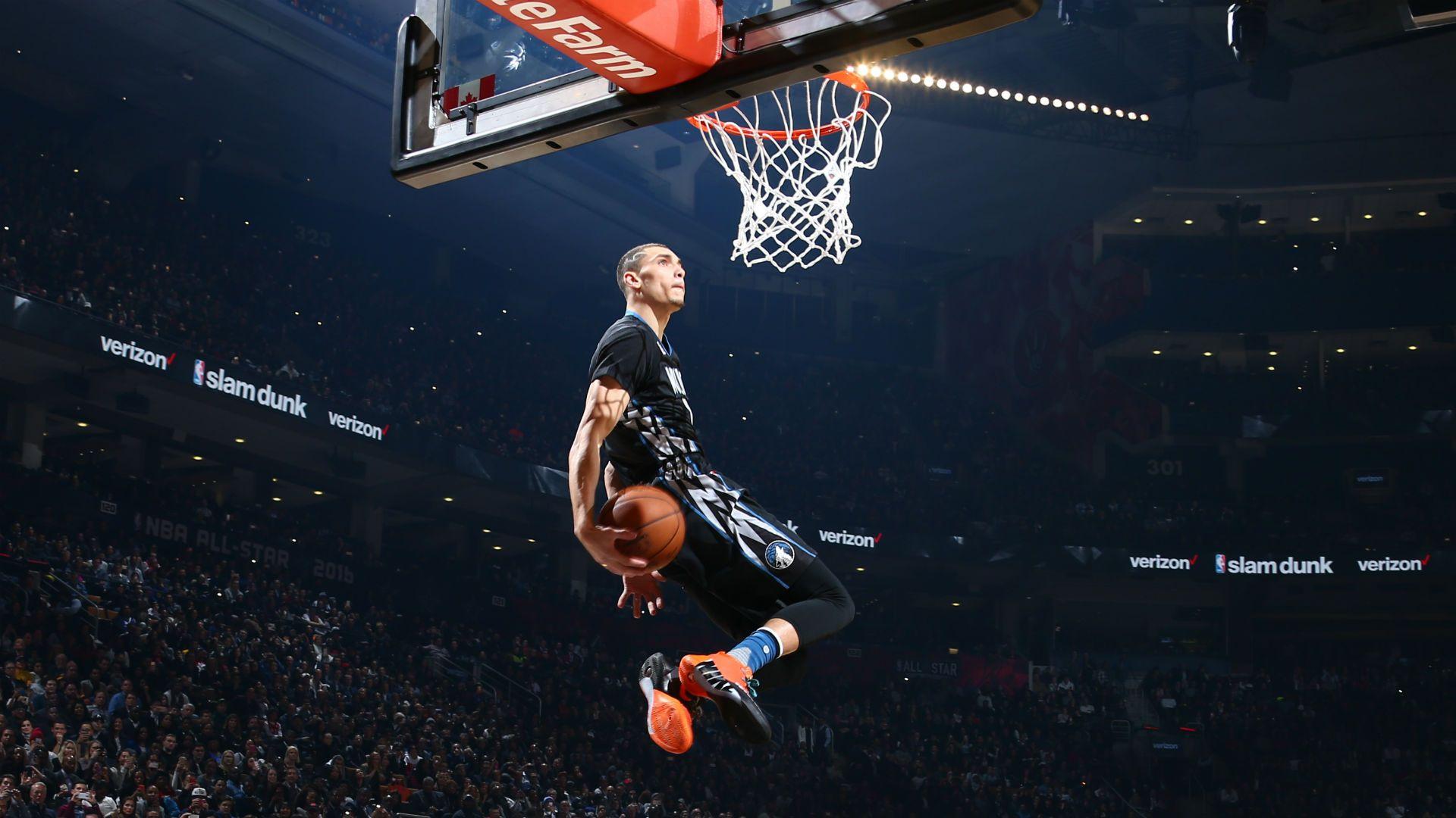 10 Iconic NBA Dunk Moments That Left Fans Speechless